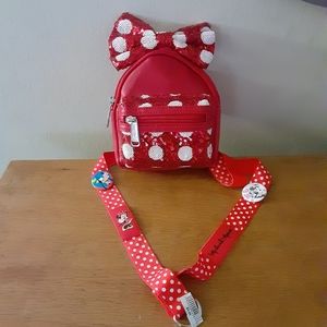 Loungefly minnie backpack (small)